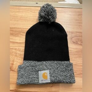 Ladies carhartt pom pom toque